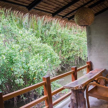 Ruean Thai Nai Bang By Pansak Resort Сураттхани Экстерьер фото