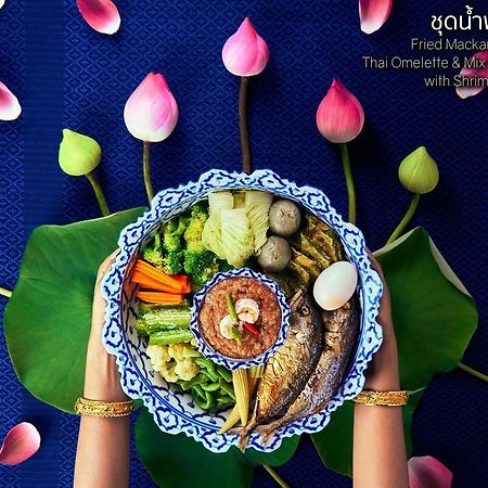 Ruean Thai Nai Bang By Pansak Resort Сураттхани Экстерьер фото
