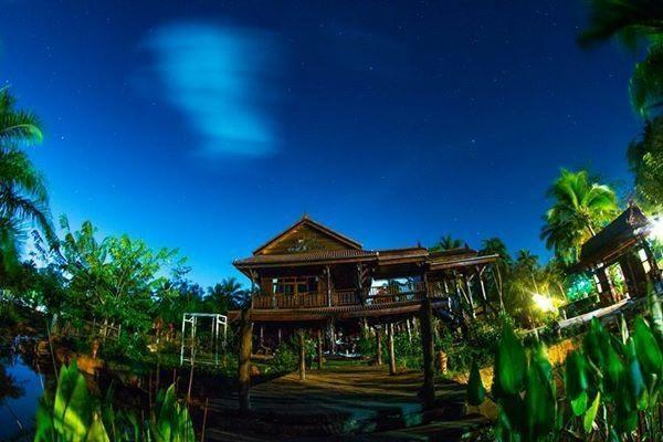 Ruean Thai Nai Bang By Pansak Resort Сураттхани Экстерьер фото